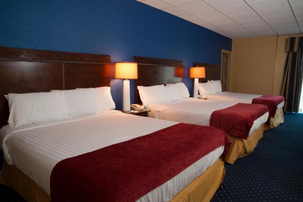 Hampton Falls Inn image 38